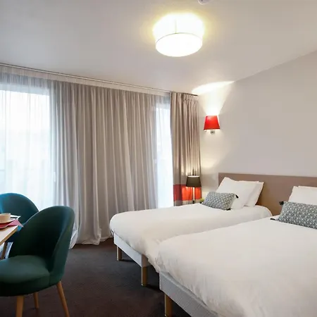 Appart'city Confort Grand Palais 3*