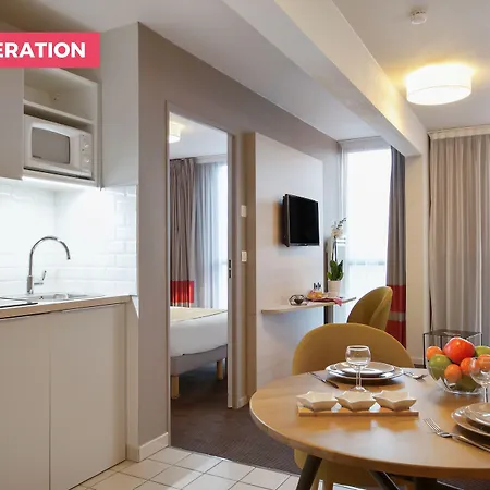 Appart'city Confort Grand Palais Apart Otel 3*