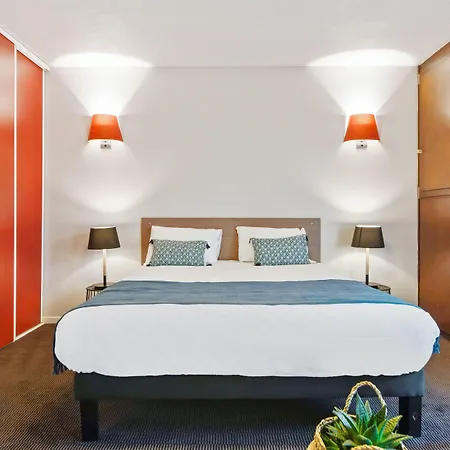 Appart'city Confort Grand Palais Apartahotel Lila