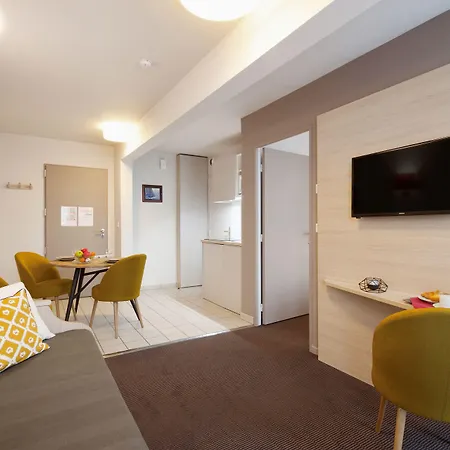 Ξενοδοχείο με διαμερίσματα Appart'city Confort Grand Palais 3*