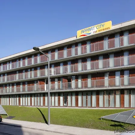 Appart'city Confort Grand Palais 3*