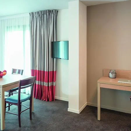 Appart'city Confort Grand Palais Apartahotel