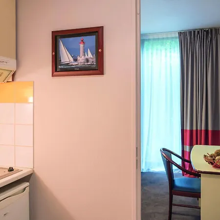 Appart'city Confort Grand Palais 3* Lila