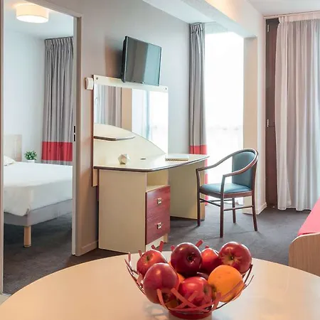 Apartahotel Appart'city Confort Grand Palais Lila