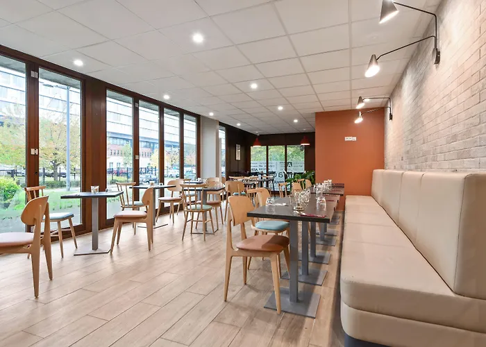 Appart'city Confort Grand Palais 3*