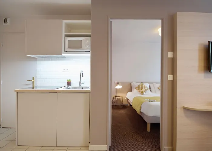 Appart'city Confort Grand Palais Appart hôtel