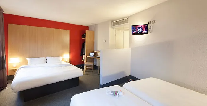 Appart'city Confort Grand Palais 3*