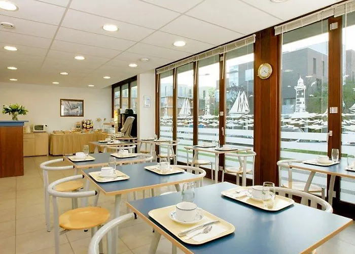 Appart hôtel Appart'city Confort Grand Palais 3*