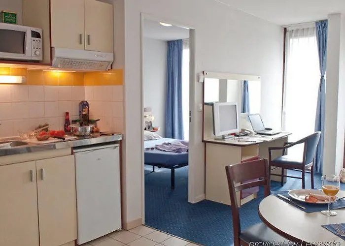 Appart'city Confort Grand Palais Appart hôtel